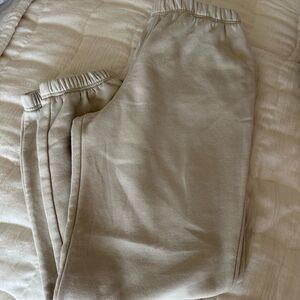 Abound Woman’s Abound Cream sweat Pants